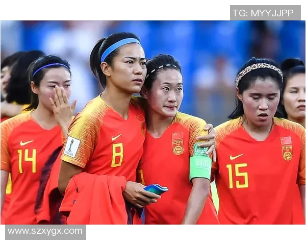 足球明星与太原美女携手共度幸福生活引发热议 足球明星与太原美女携手共度幸福生活引发热议