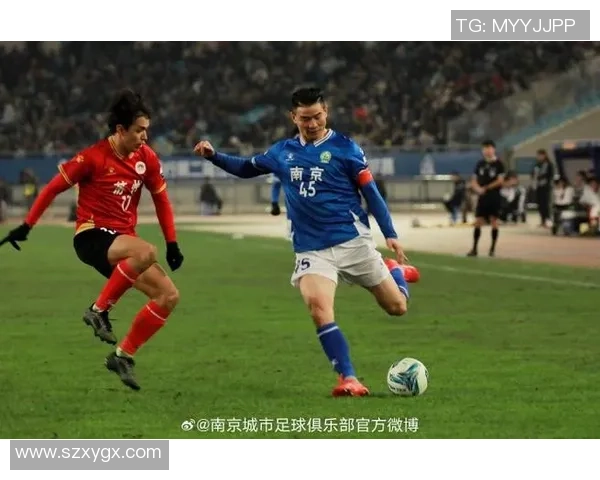 南京足球队在亚运会上的速度表现引发热议与期待 南京足球队在亚运会上的速度表现引发热议与期待