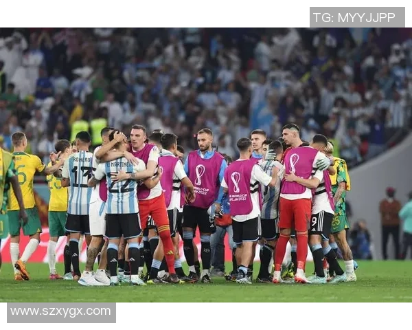 梅西领衔足球明星赛精彩对决球迷狂欢夜尽享足球盛宴